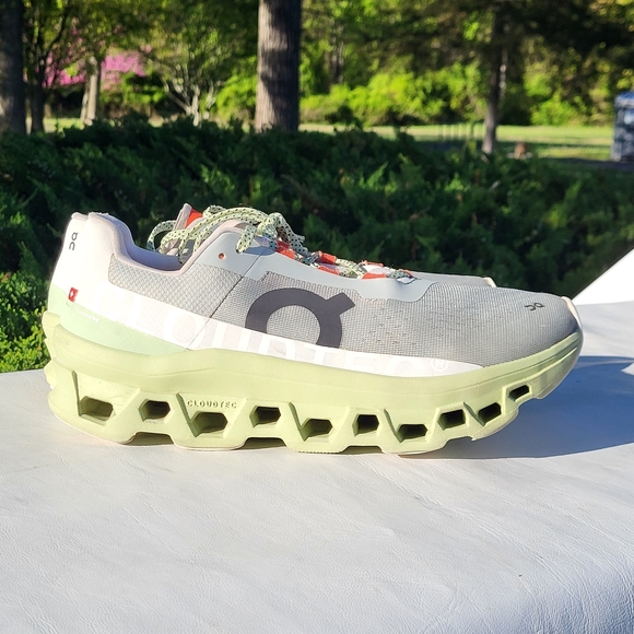 On Running Other - ON Running Cloudstratus Sneakers